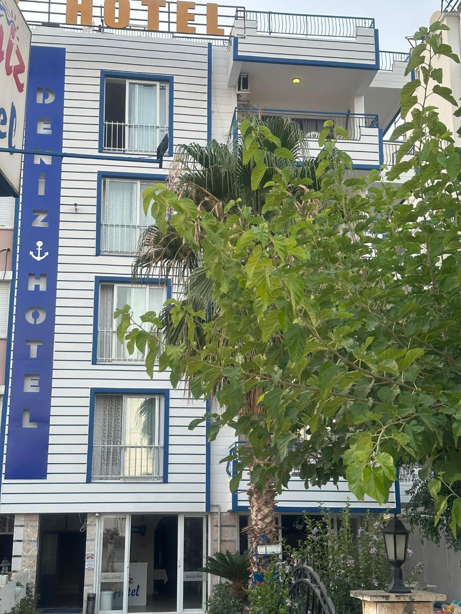 Deniz Hotel Финике Екстериор снимка