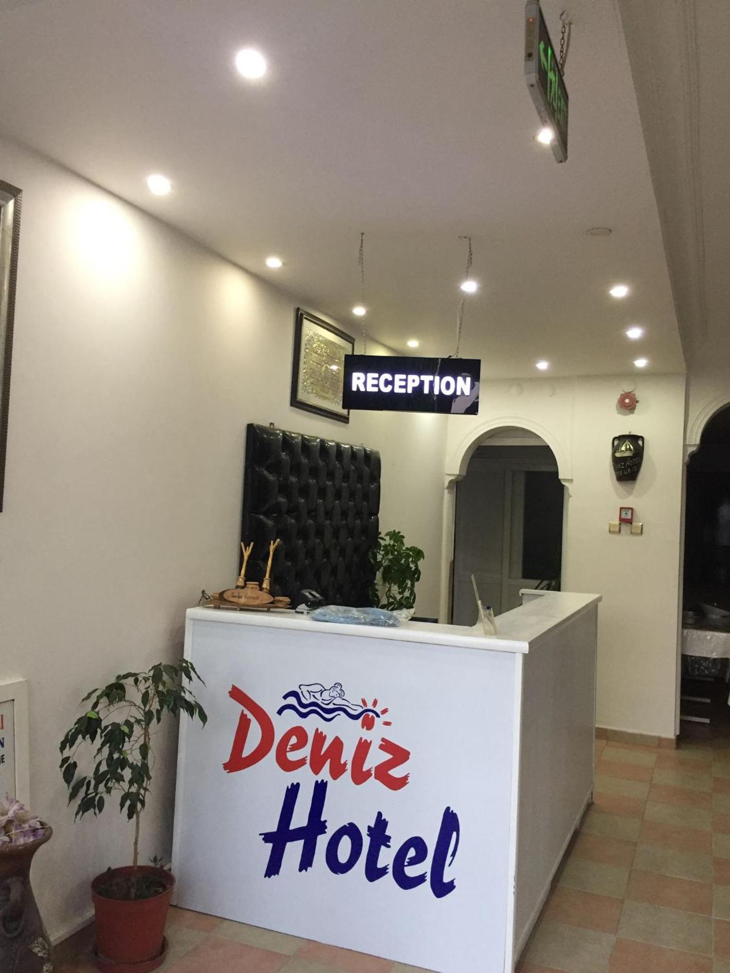 Deniz Hotel Финике Екстериор снимка